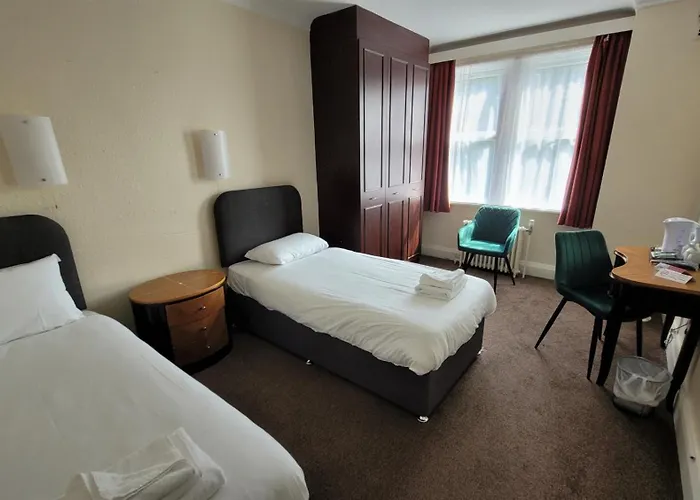 Standard Twin Room