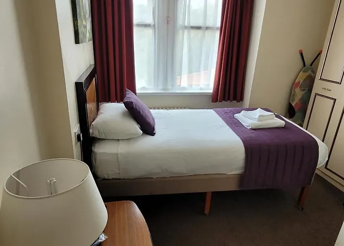 Standard Room with 1 Single Bed