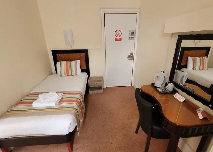 Standard Room with 1 Single Bed